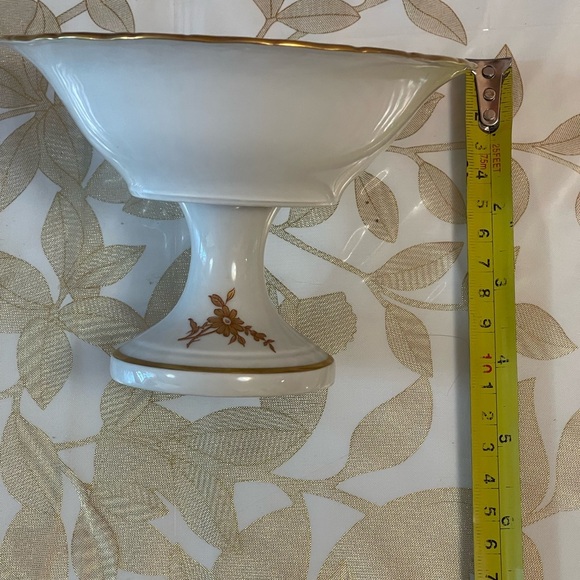 VINTAGE LIMOGES FRANCE PEDESTAL CANDY/NUT DISH GOLD AND ROSE DESIGN - Picture 4 of 8